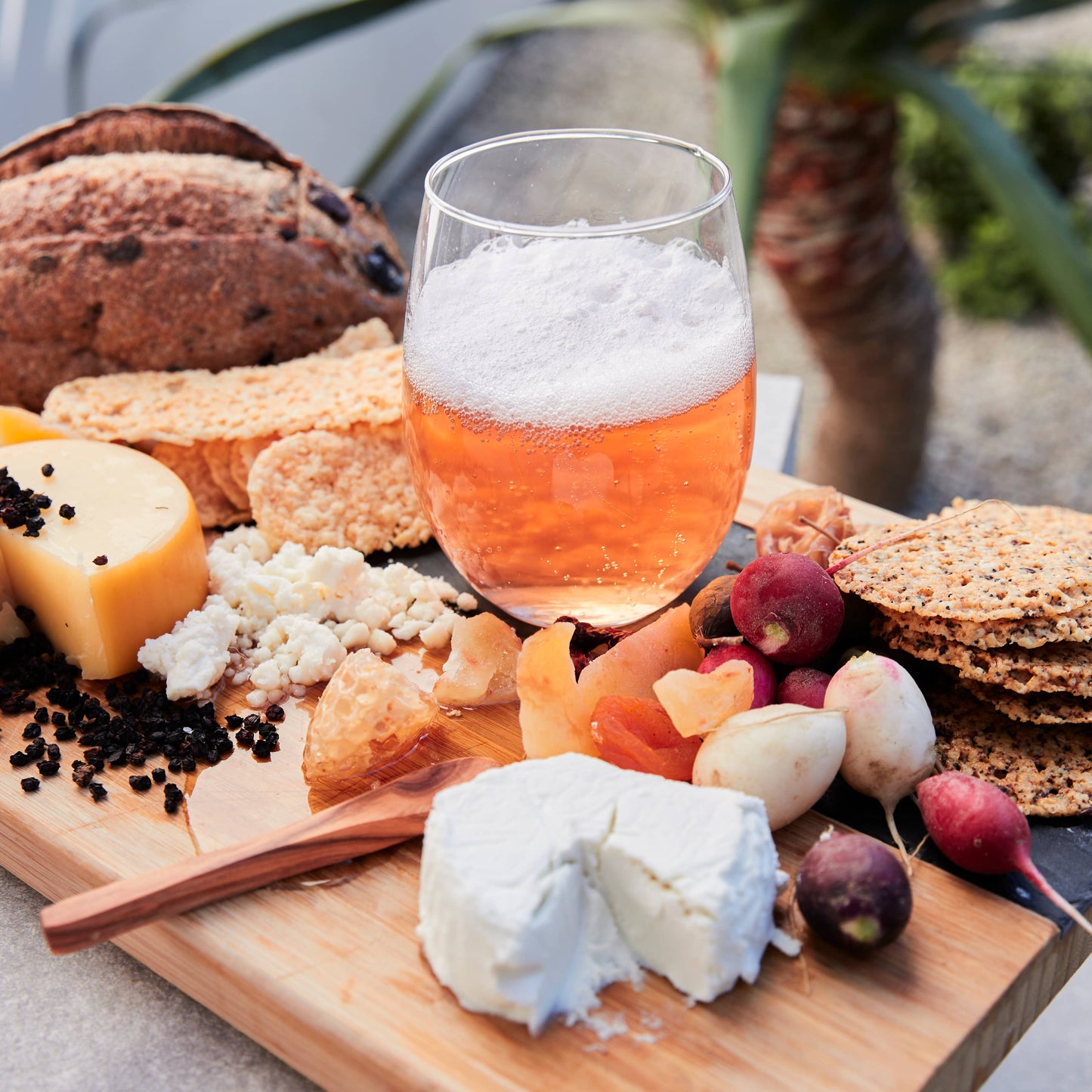 TÖST Sparkling ROSÉ Beverage