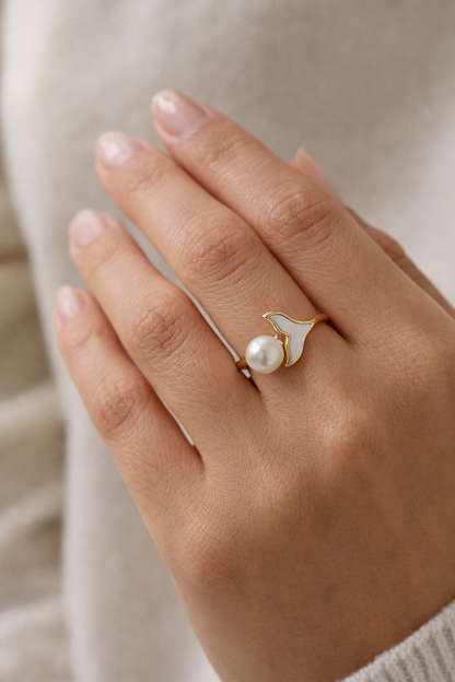 Whale Tail Pearl Adjustable Ring